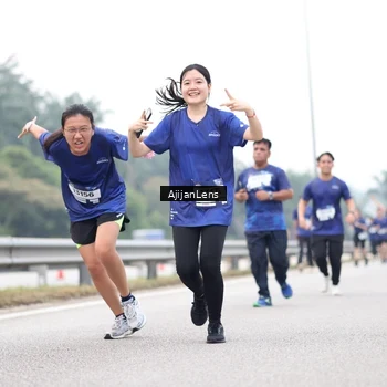 Runner Photo 7413166