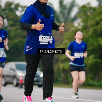 Runner Photo 7413172