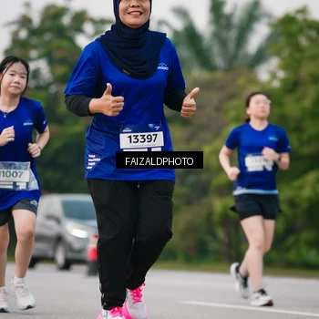 Runner Photo 7413175