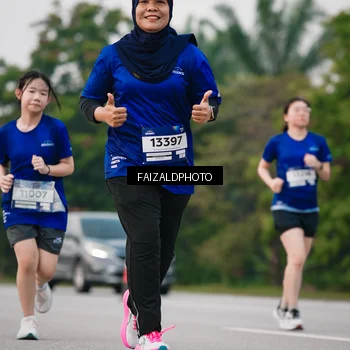 Runner Photo 7413182