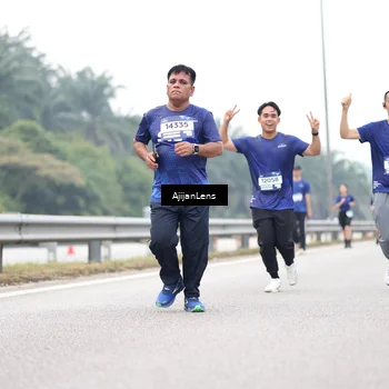 Runner Photo 7413186