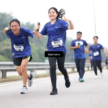 Runner Photo 7413187