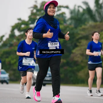 Runner Photo 7413195
