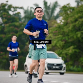 Runner Photo 7413196