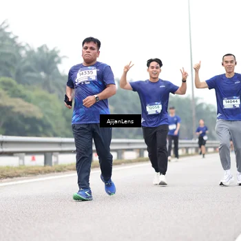 Runner Photo 7413197