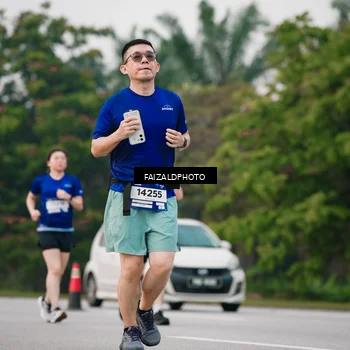 Runner Photo 7413199