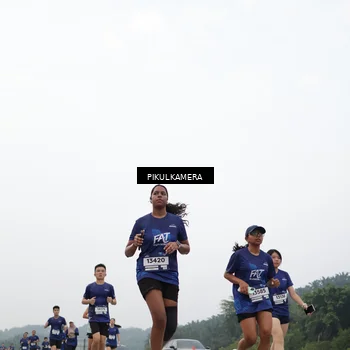 Runner Photo 7413205