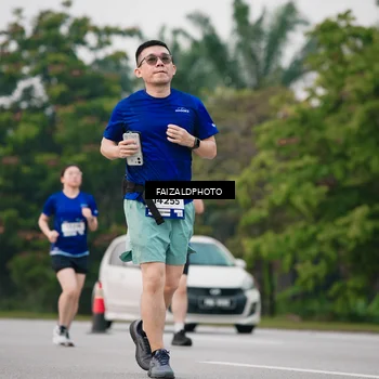 Runner Photo 7413206