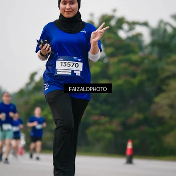 Runner Photo 7413210