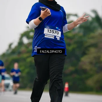 Runner Photo 7413211