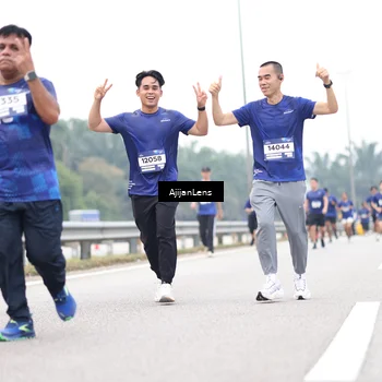 Runner Photo 7413229