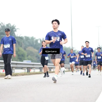 Runner Photo 7413273