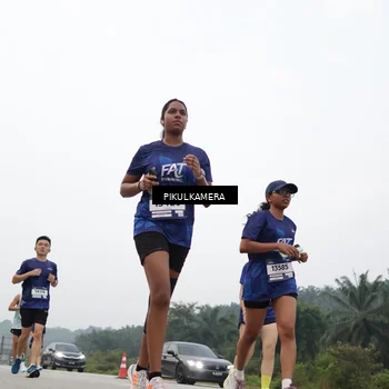 Runner Photo 7413287