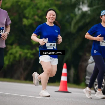 Runner Photo 7413291
