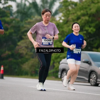 Runner Photo 7413299