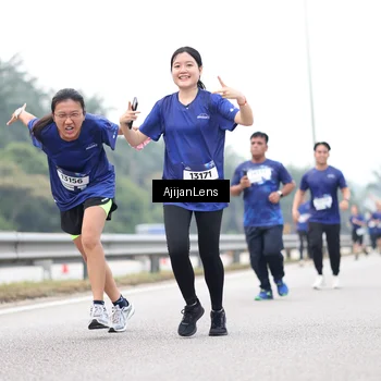 Runner Photo 7413305