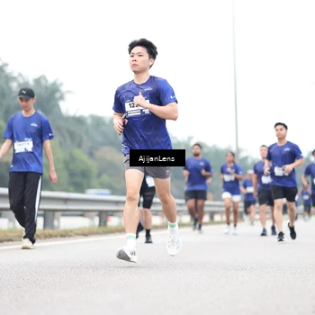 Runner Photo 7413306