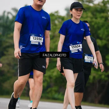 Runner Photo 7413308