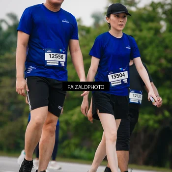 Runner Photo 7413312