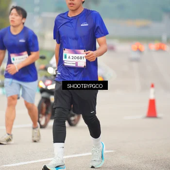 Runner Photo 7413317