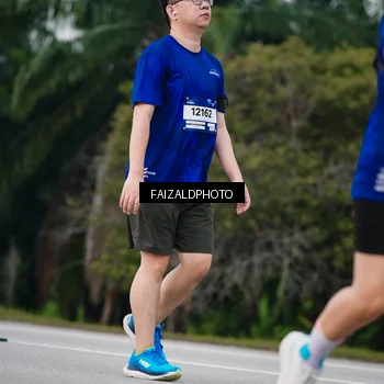 Runner Photo 7413336