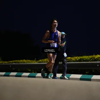 Runner Photo 7413343