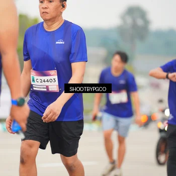 Runner Photo 7413353