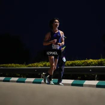 Runner Photo 7413361