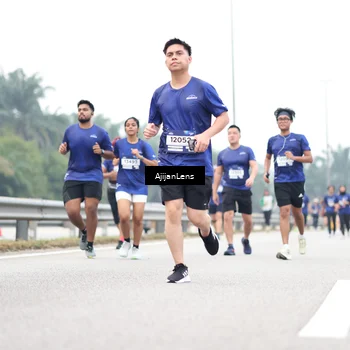 Runner Photo 7413366