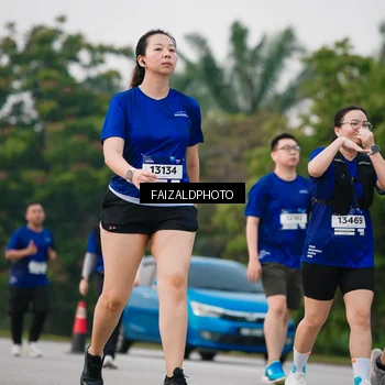 Runner Photo 7413371