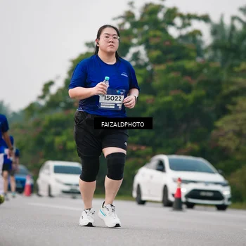 Runner Photo 7413373