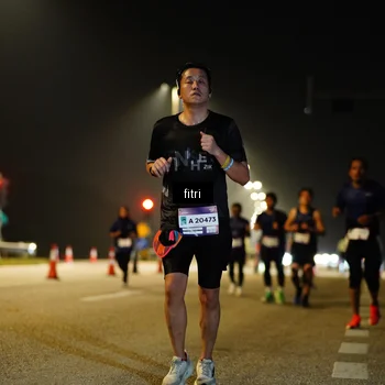 Runner Photo 7413382