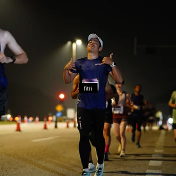 Runner Photo 7413384