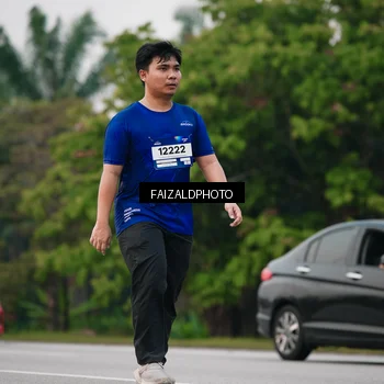 Runner Photo 7413390
