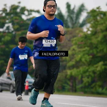 Runner Photo 7413397
