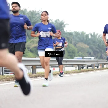 Runner Photo 7413412