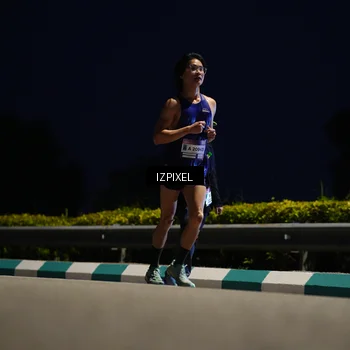Runner Photo 7413413