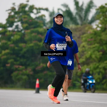 Runner Photo 7413423
