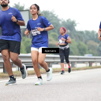 Runner Photo 7413433