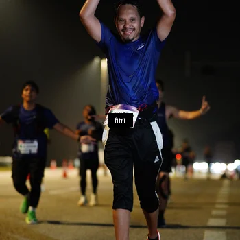 Runner Photo 7413435