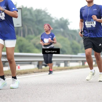 Runner Photo 7413452