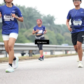 Runner Photo 7413488