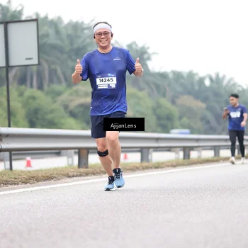 Runner Photo 7413489
