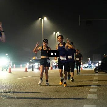 Runner Photo 7413492