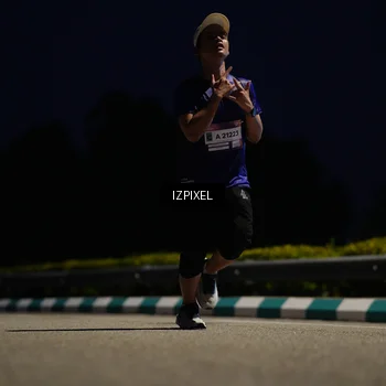Runner Photo 7413511