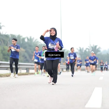 Runner Photo 7413513