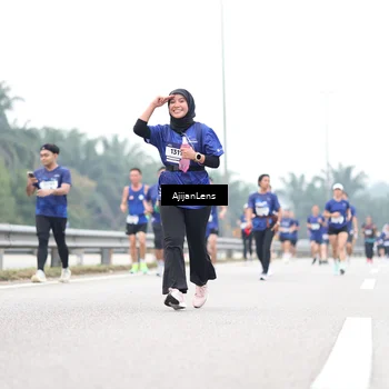 Runner Photo 7413517