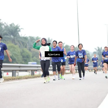 Runner Photo 7413530