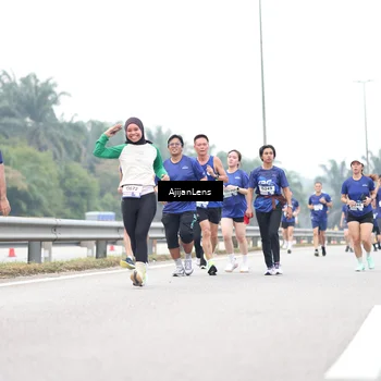Runner Photo 7413545