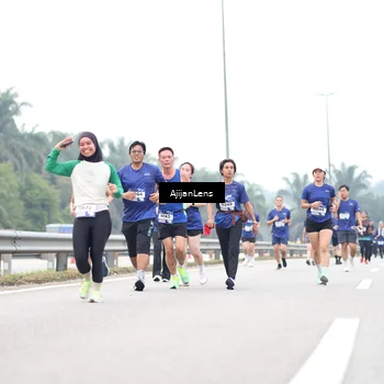 Runner Photo 7413548